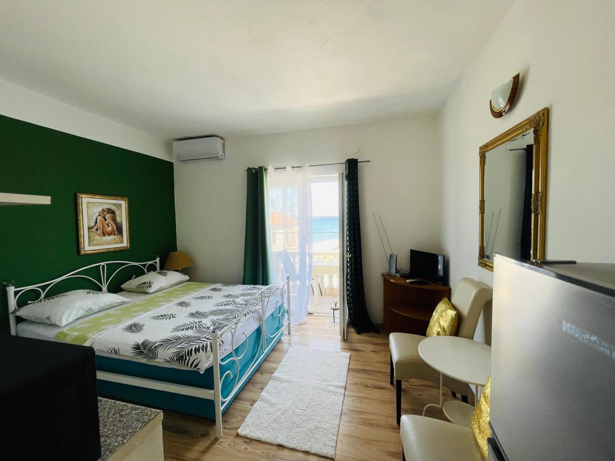Esperanza Apartment *